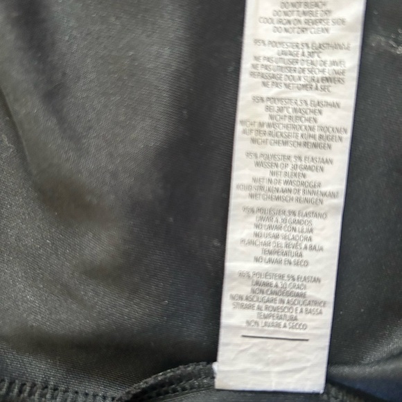 NWOT BOOHOO BLACK, V NECK, WAIST CUTOUT, WIDE LEG JUMPSUIT. - Picture 7 of 7